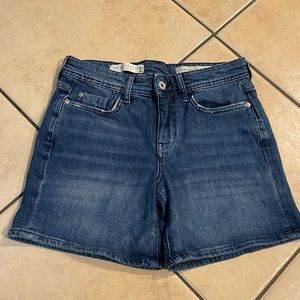 Pilcro and the letterpress Jean shorts slim boyfriend 26